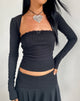 Image of Suri Geripptes Shrug Top in Schwarz