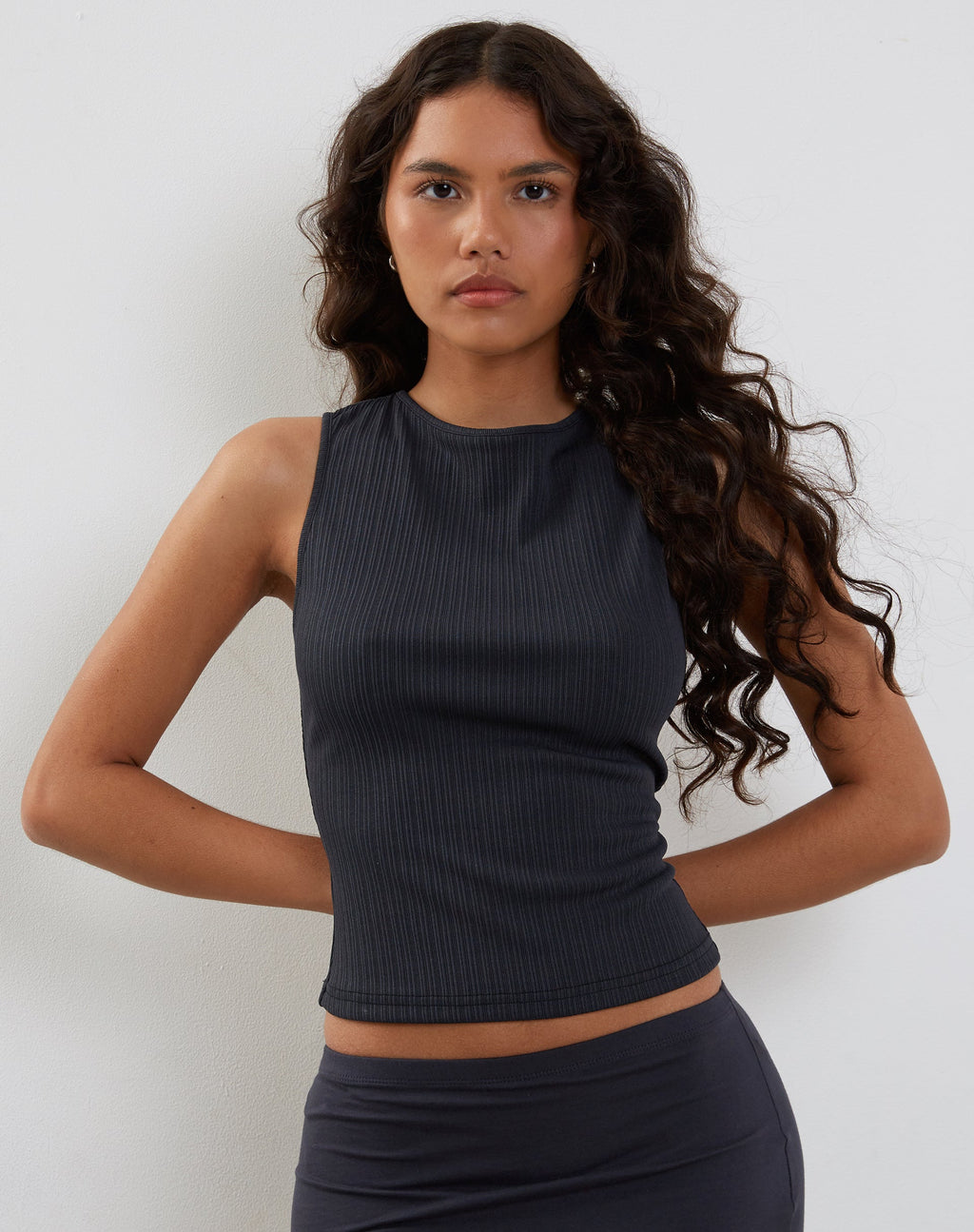 Jordin Hochgeschlossenes Jersey-Top aus geripptem Ocean Storm