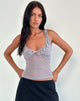 Bild von Kavya Top in Herzflock Grau