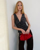 Image of Losa Cowl Neck Cami Top in unregelmäßigen Streifen Grau Schwarz