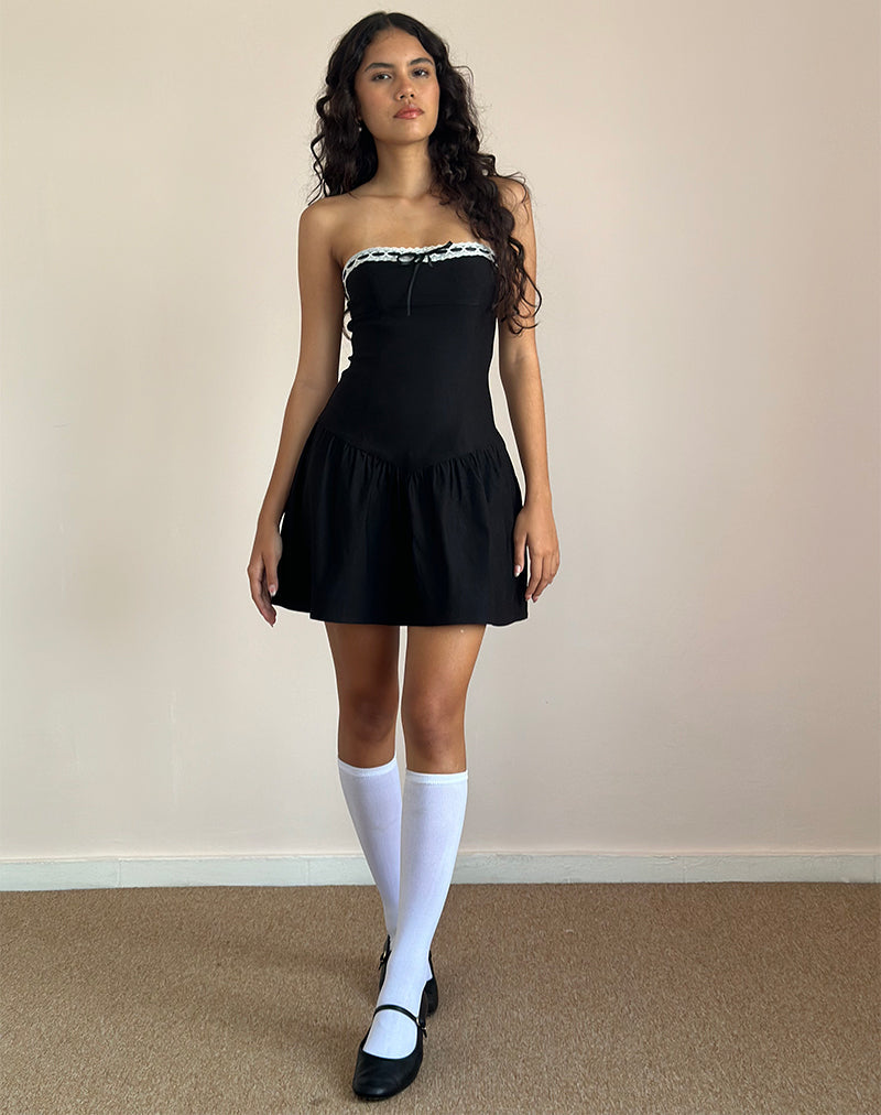 Manisha Minikleid in Schwarz mit weißem Saum