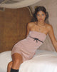 Bild von Merila Bandeau-Minikleid in Nadelstreifen Blush