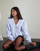 Image of Nelcy Oversized Hemd mit Kragen in kleinem vertikalen Streifen Blau