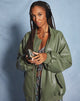 Abbildung der Benta Jacke in PU Olive