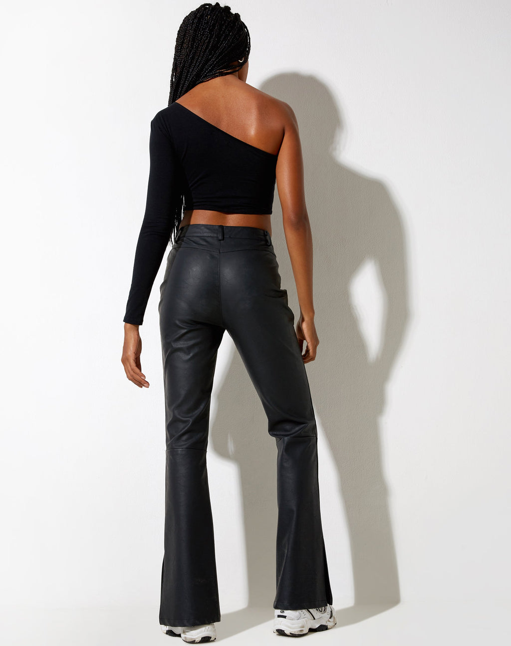 Zolen Flare-Hose aus Pu, mattschwarz