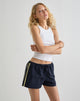 Image of Riu Runner Short in Marineblau mit gelben Streifen