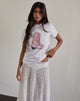 Bild von Saki Tee in Weiß mit rosa Cowboystiefel-Aufdruck