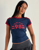 Image of Salda Tee in Marineblau mit roter Adrenalin-Bindung und '98'-Emblem