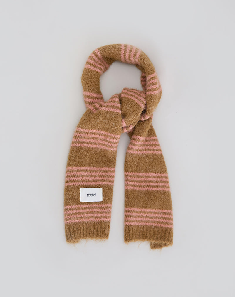 Image of Schal aus rosa gestrickter, gebürsteter Wolle