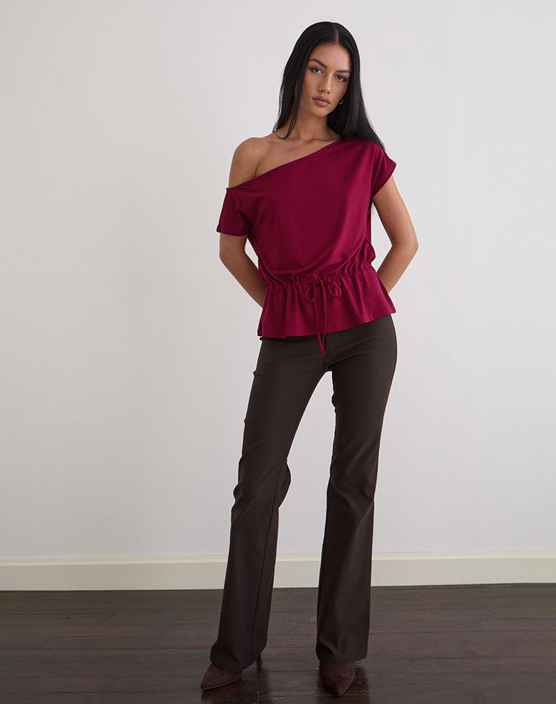 Image of Sika One Shoulder Top in Burgund mit Bindegürtel
