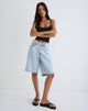 Bild von Low Rise Skater Shorts in 80's Light Wash Blau
