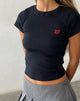Image of Suti Ribbed Tee in Schwarz mit roter Schleife M Stickerei