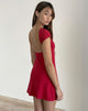 Image of Wangi Rückenfreies Minikleid in Adrenalinrot