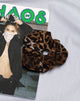 Bild von Scrunchie in Night Leopard Brown