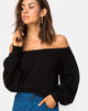 Image of Saray Off The Shoulder Pullover in Schwarzer Strickware