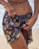 Bild von Pao Sarong in Abstract Butterfly Gold
