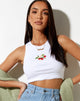 Bild von Givas Crop Top in Weiß mit Erdbeer-Stickerei