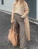 Bild von Yeva Hose in 40s Check Tan