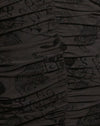 Schwarze Hand und Herzflock