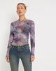 image of Narita Langärmeliges Mesh Crop Top in Smokey Gradients Lila
