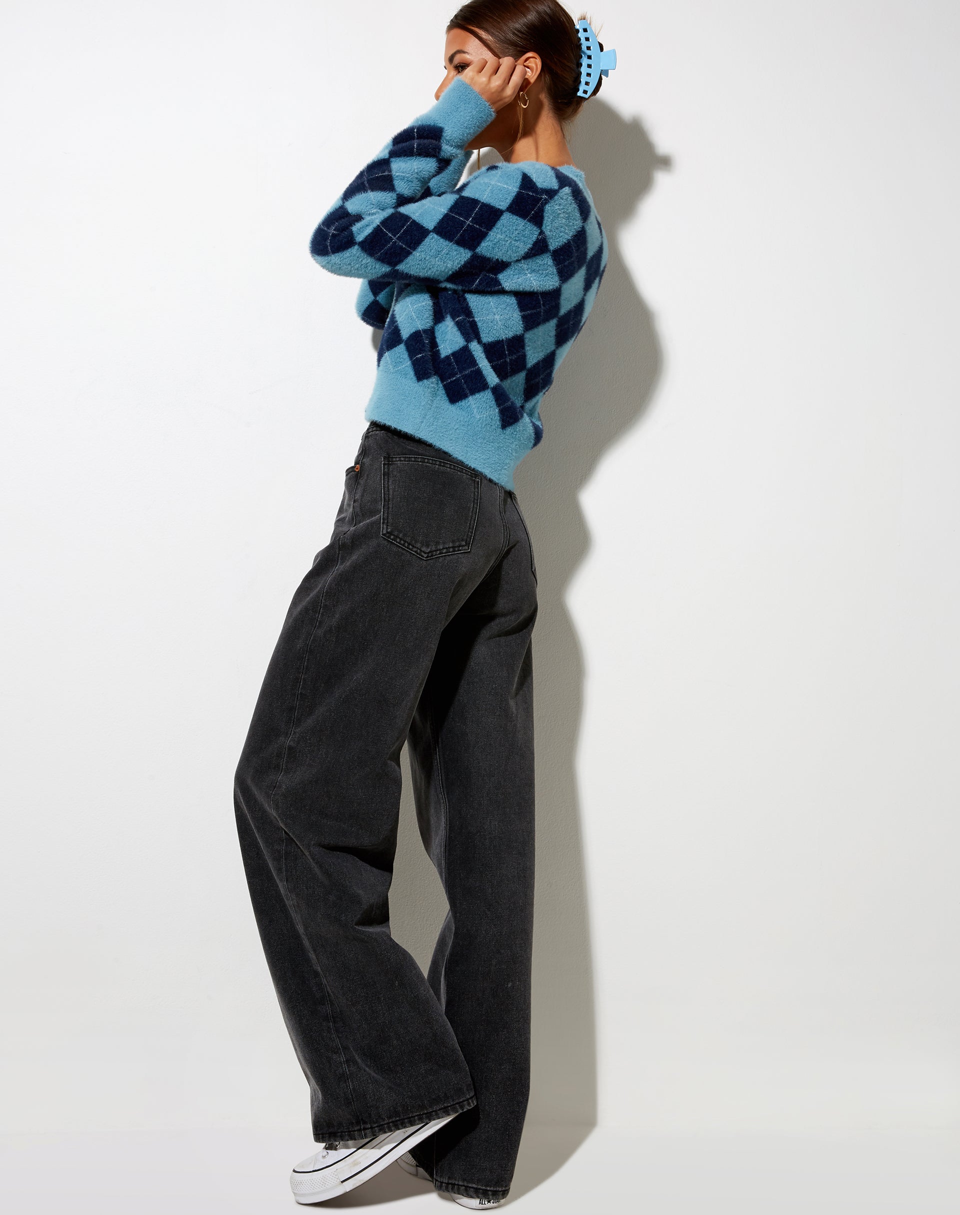 Bild von Saidi Cardi in Diamantblau und Marineblau