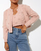 Bild von Stevy Cardi in zartem Rosa