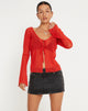Bild von Sujata Cardi in Rot