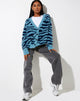 Bild von Uriela Cardi aus Zebra blau und marineblau gestrickt