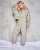 Bild von Roider Jogger in London Fog Motel 1997 Embro