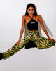 Image of Zoven Schlaghose in Tiger Full Khaki Platzierung