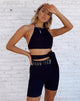 Bild von Vhan Crop Top aus Satin Ditsy Rose Schwarz