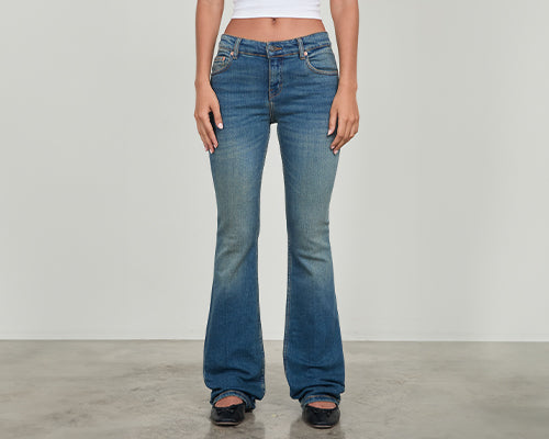 FLARED JEANS