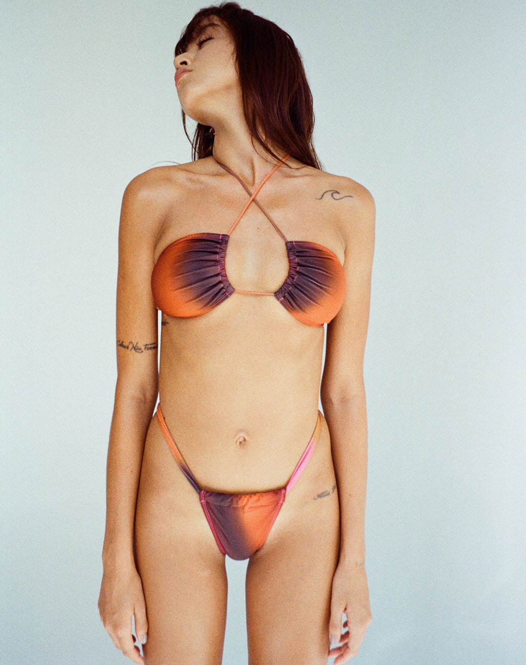 Nakeela Bikini-Unterteil in solarisiertem Orange und Rosa