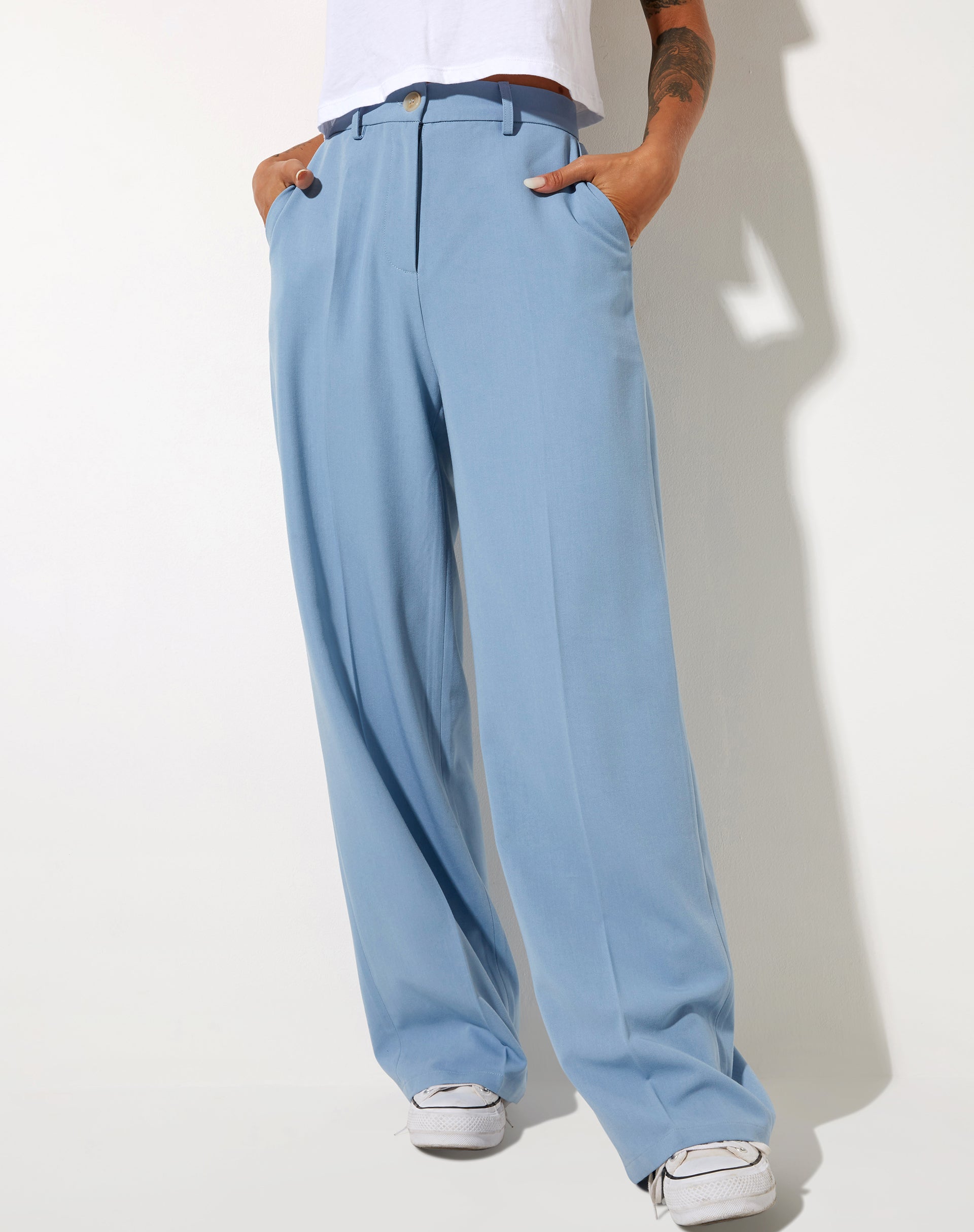 Image of Abba Straight Leg Hose in Tailoring Blau