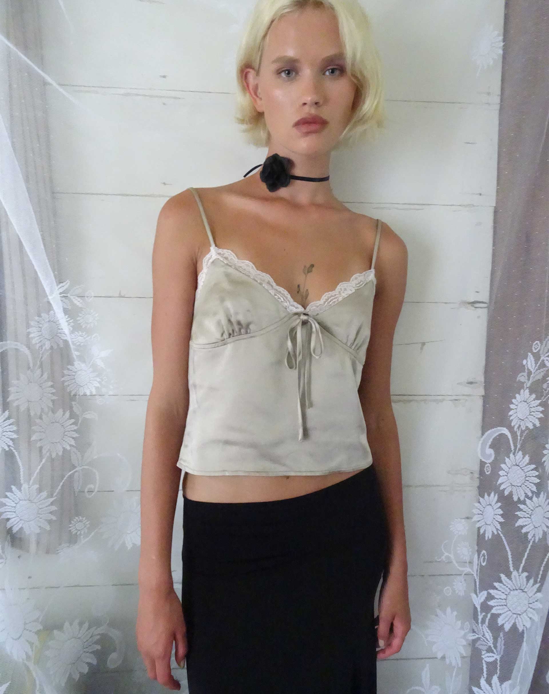 Bild von Adalia Cami Top in Satin Champagne