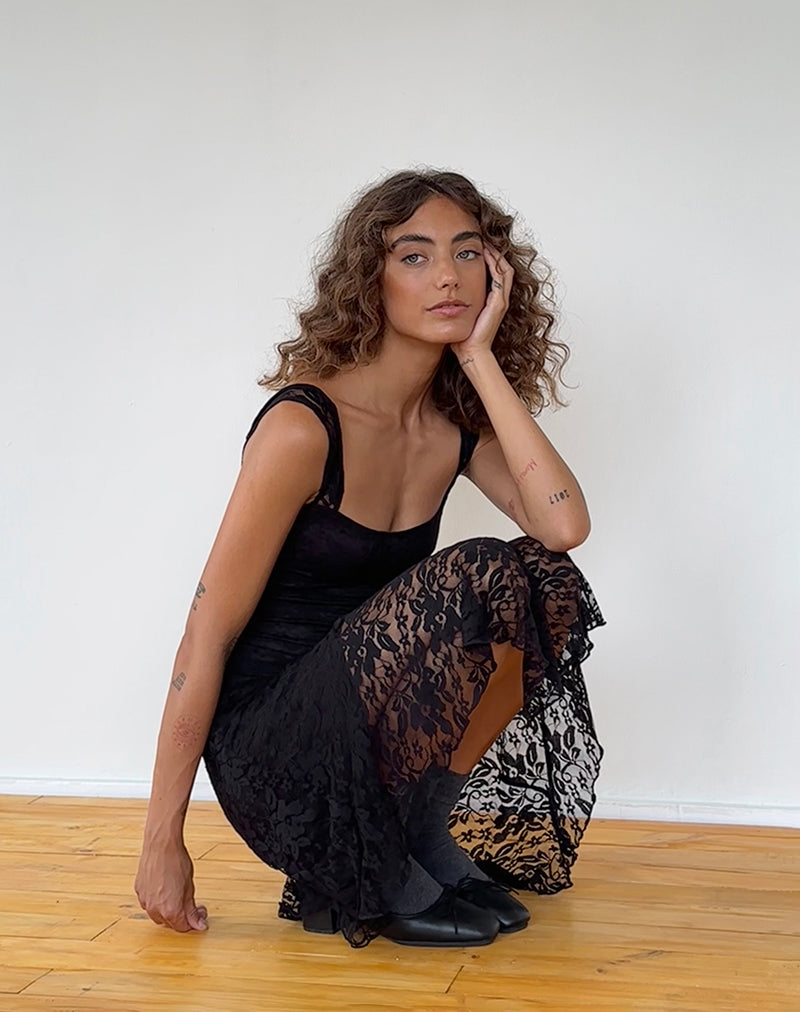 Image of Adeliza Asymmetrisches Midikleid aus floraler Spitze Jet Black