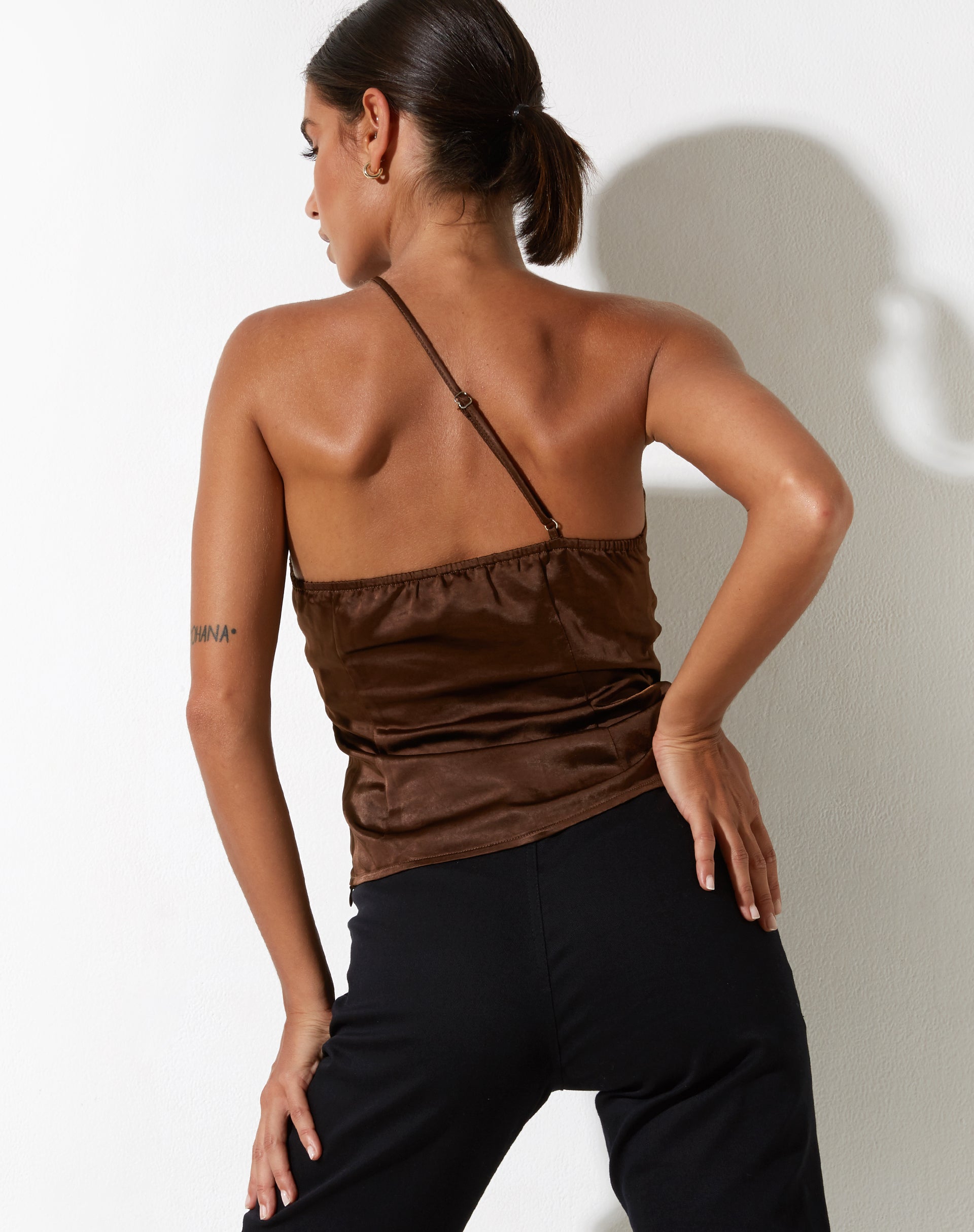 Adiba Crop Top in Satin Braun