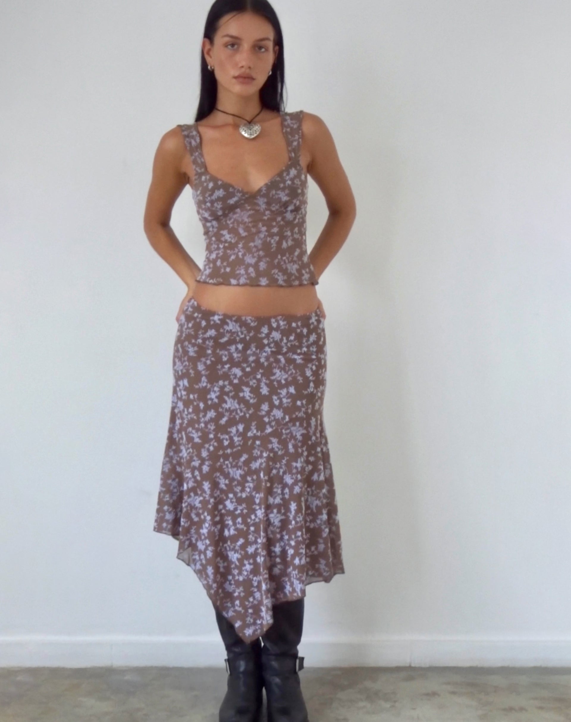 Bild von Aerin Mesh Cap Sleeve Top in Botanist Flock Dark Taupe