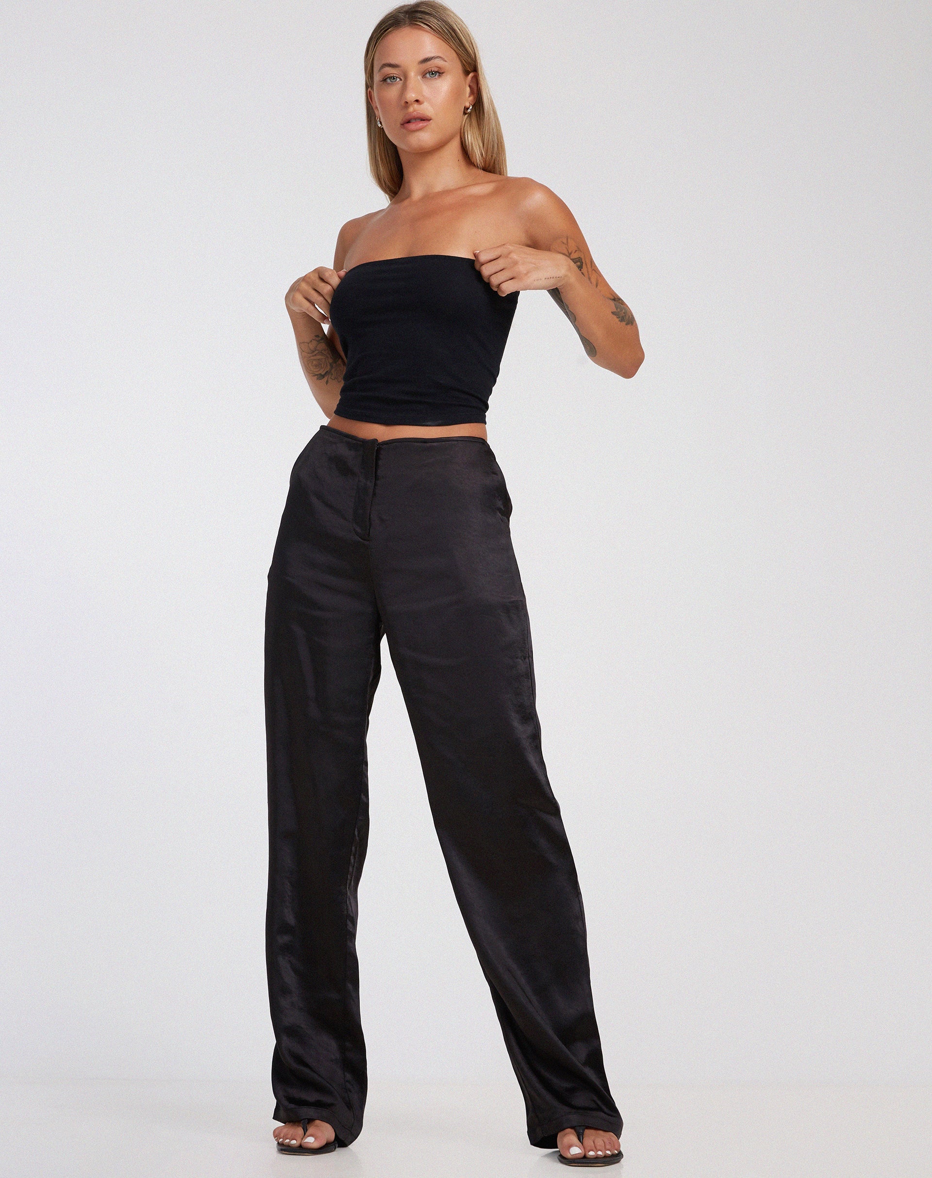 Abbildung der Akuna Wide Leg Trousers in Satin Black