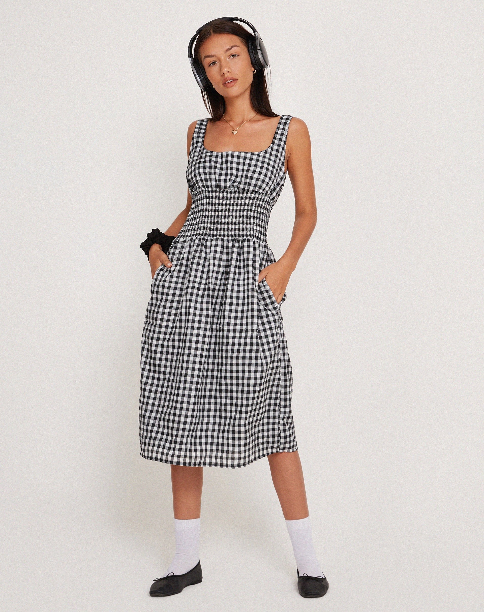 Image of Ambrose Midikleid aus schwarzem und weißem Gingham