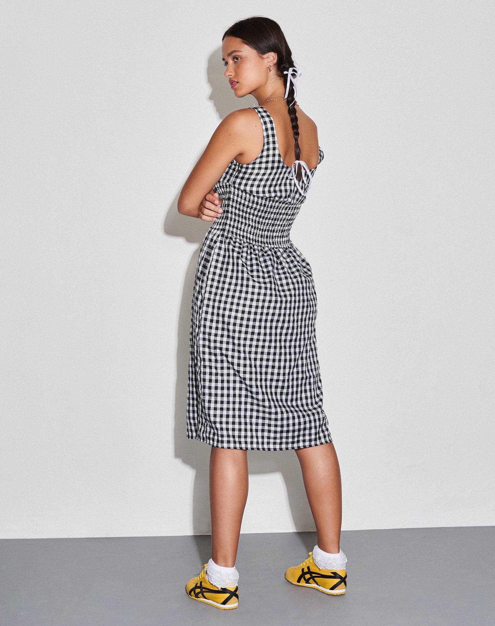 Image of Ambrose Midikleid aus schwarzem und weißem Gingham