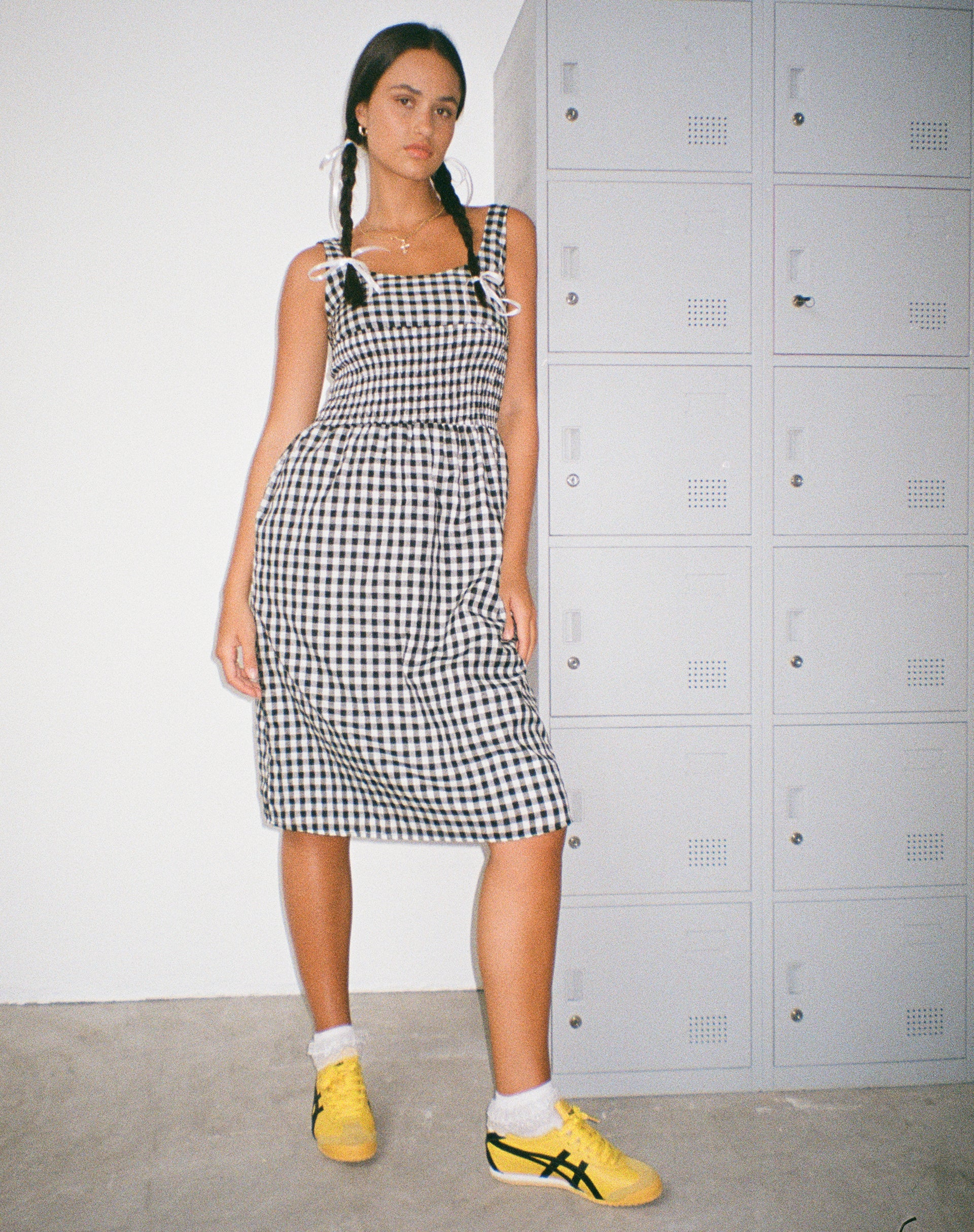 Image of Ambrose Midikleid aus schwarzem und weißem Gingham