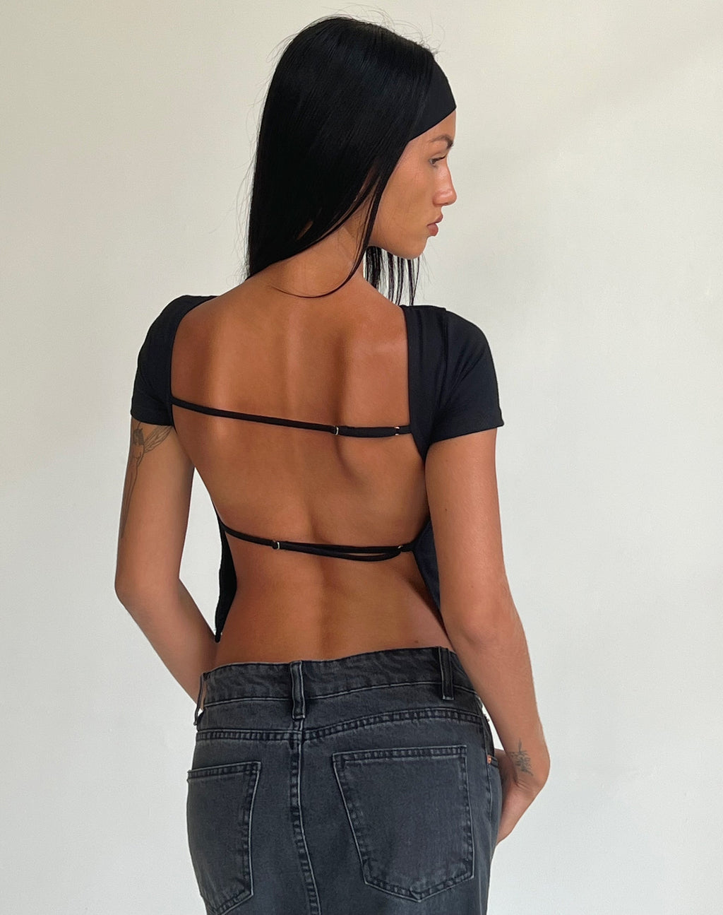 Anita Open Back Top in Schwarz