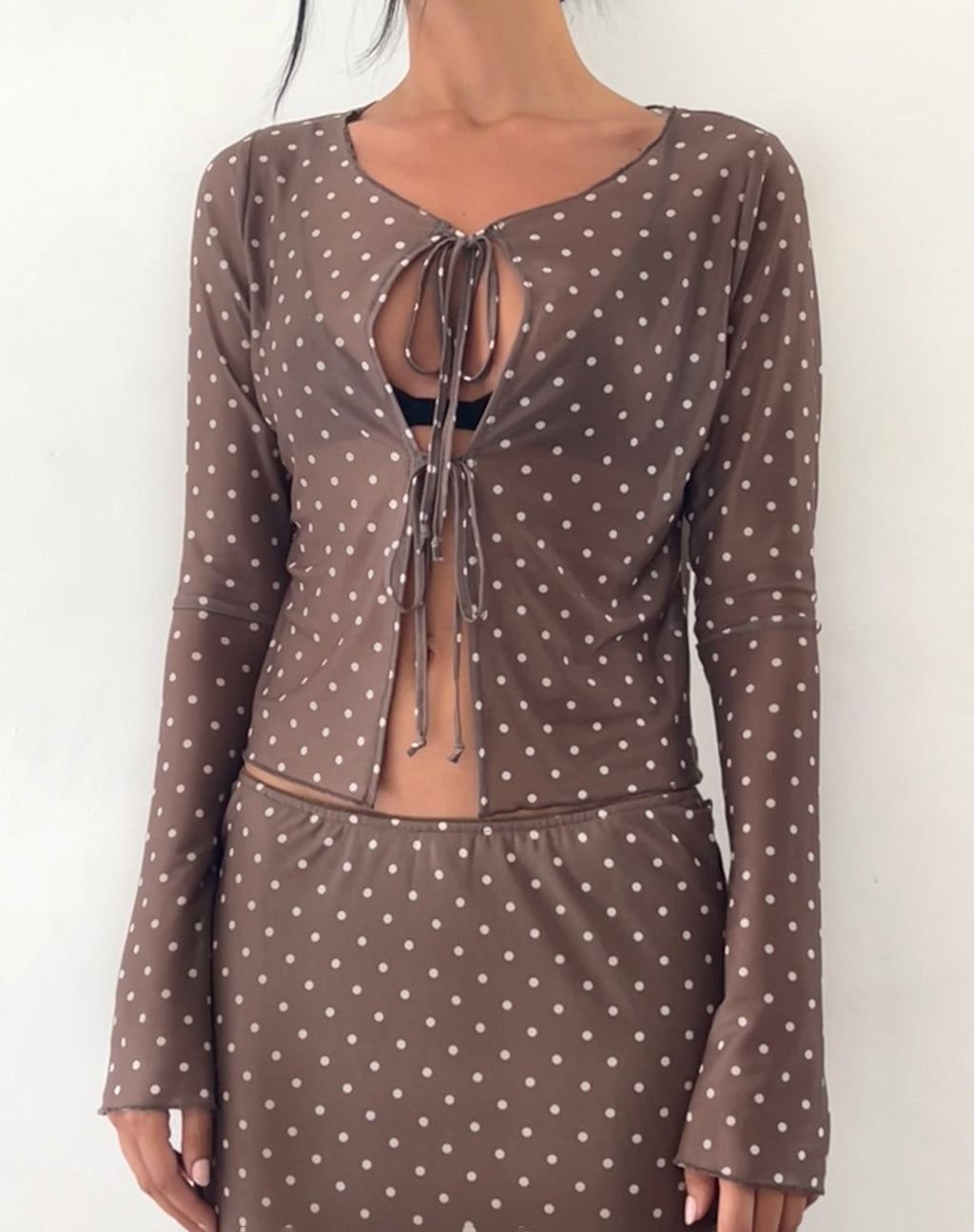 Araceli Tie Front Top in Basic Polka Braun