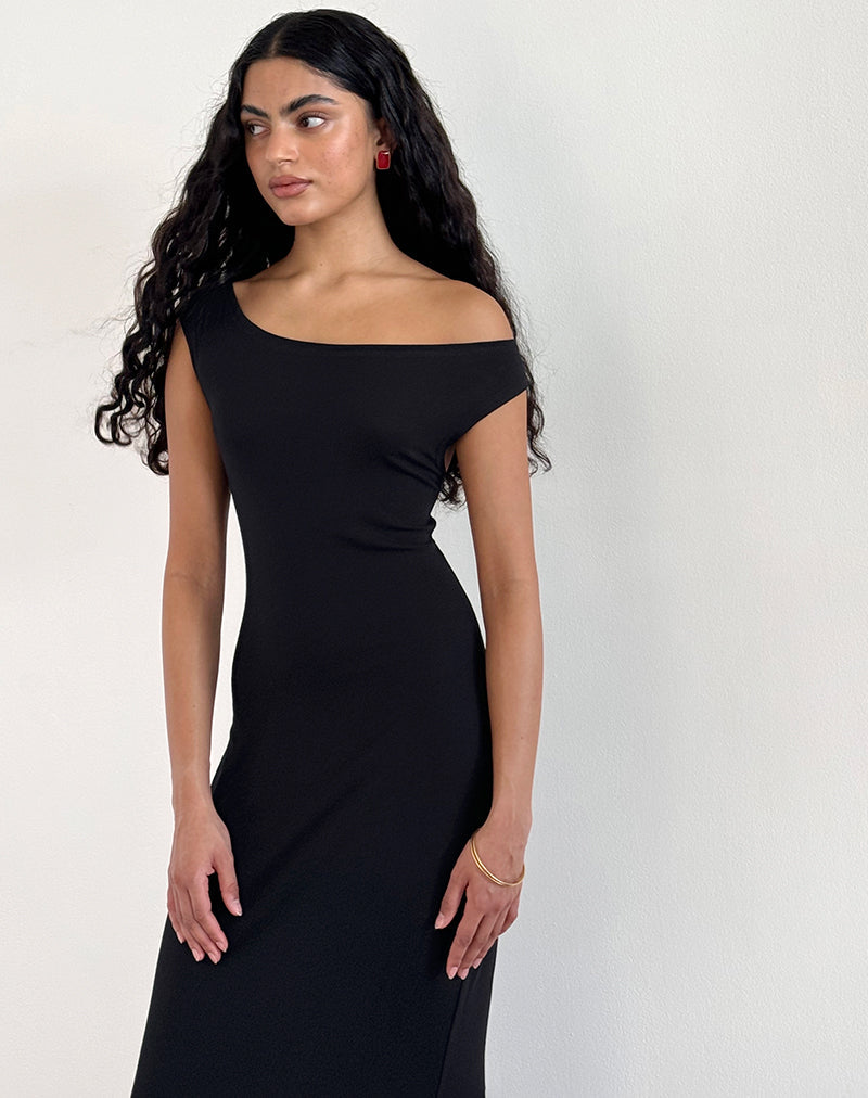 Bild von Ardita Asymmetrisches Maxikleid aus Rippenstrick in Schwarz
