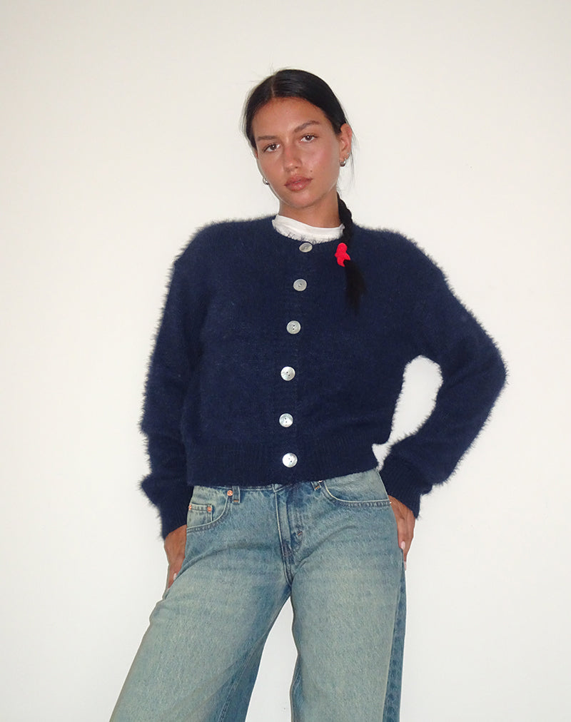 Bild von Audrina Strickjacke aus flauschigem Strick Navy