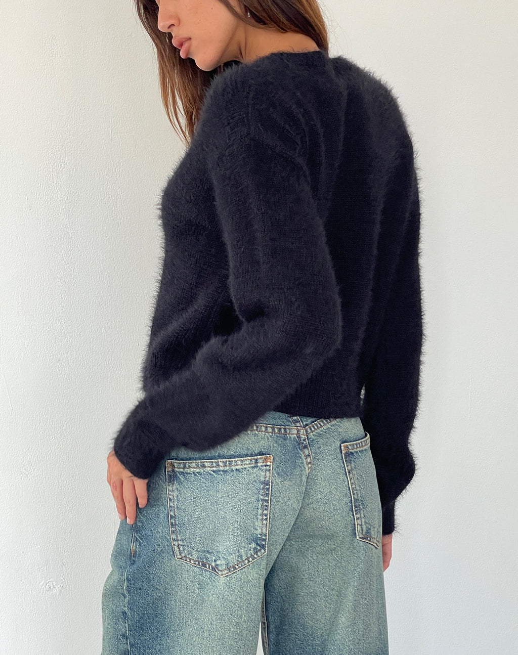 Audrina Strickjacke aus flauschigem Strick Schwarz
