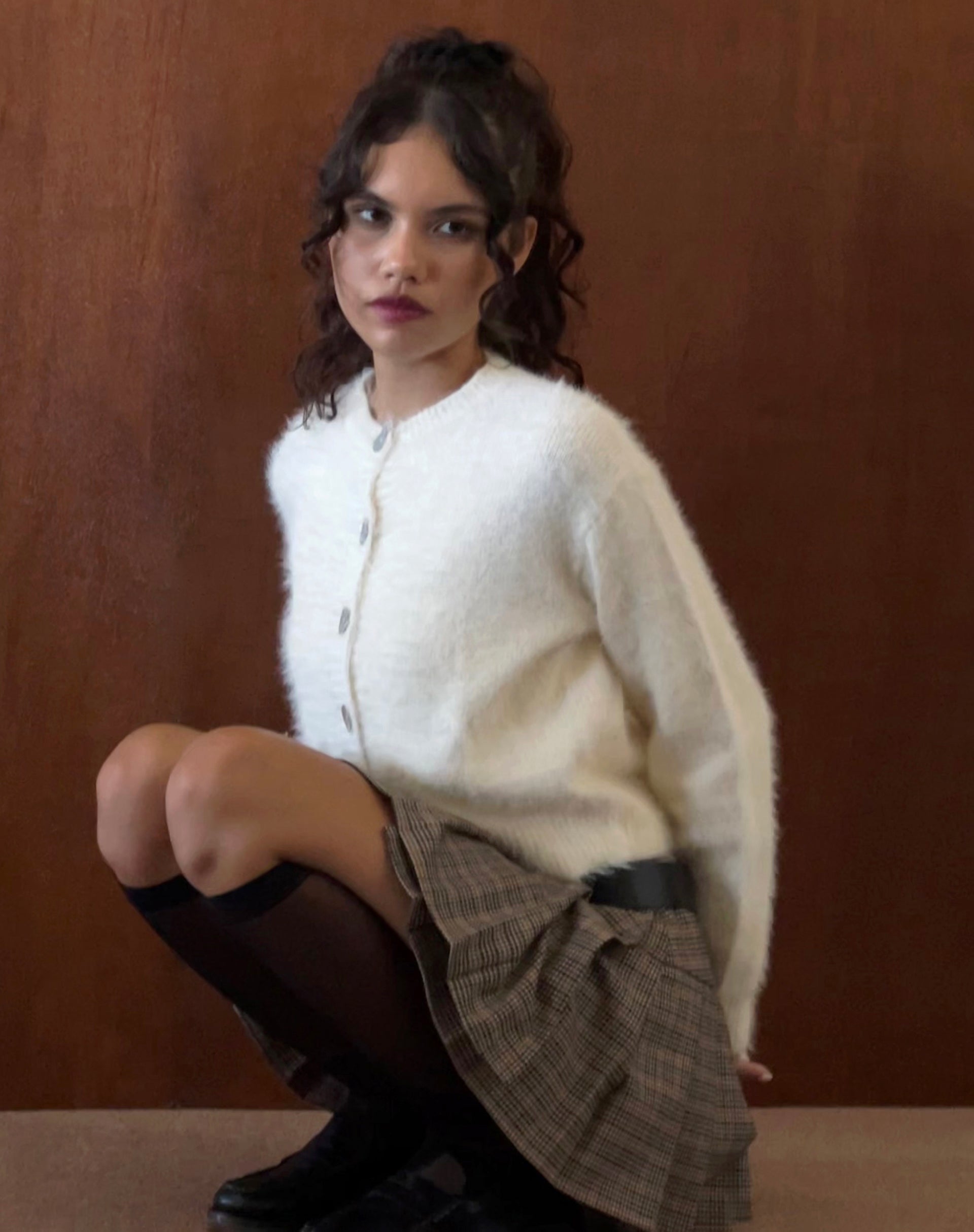 Bild von Audrina Cardigan aus flauschigem Strick in Elfenbein