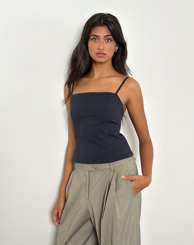 Bild von Aurei Scoop Back Top in Tailoring Navy