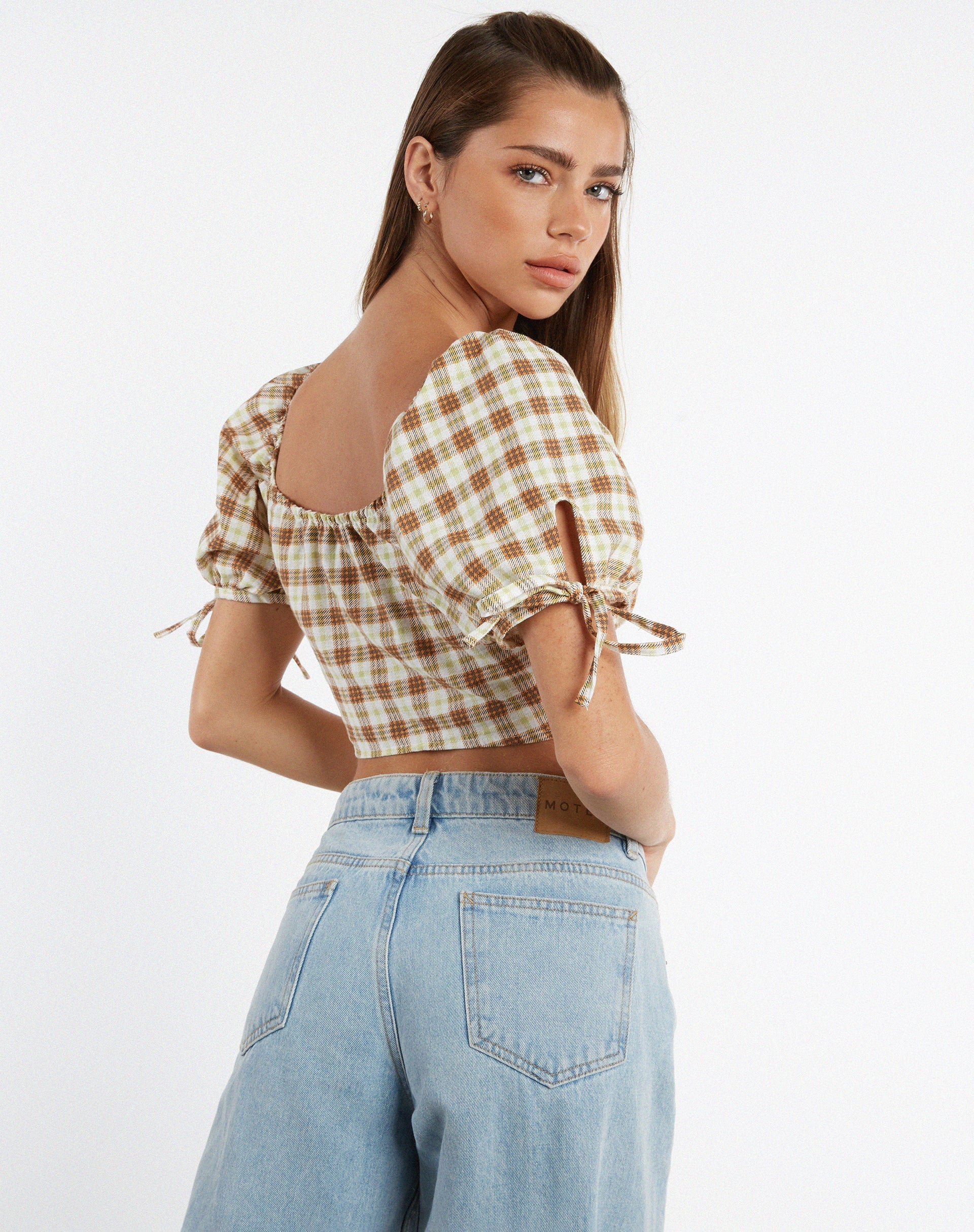 Bild von MOTEL X JACQUIE Auri Crop Top in Gelb Braun Karo